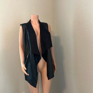 Joan Vass new york faux leather black Casual vest size Medium retail $78 NWT